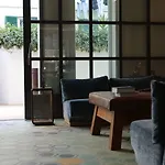 蓝迪特酒店 4*